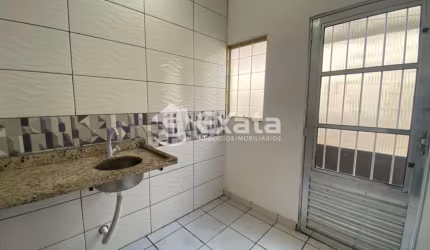 Kitnet para locação no Jardim J S Carvalho
