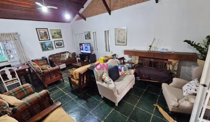 Chácara com 4 dormitórios à venda, 3000 m² por R$ 1.350.000,00 - Santa Luzia - Bragança Paulista/SP