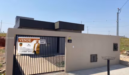 Casa para Venda em Presidente Prudente, Parque dos Resedás, 2 dormitórios, 1 banheiro, 2 vagas
