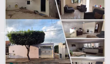 Sobrado para Venda em Presidente Prudente, Conjunto Habitacional Jardim Humberto Salvador, 3 dormitórios, 2 banheiros, 2 vagas