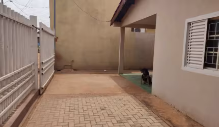 Excelente casa para morar no Jardim  Universitário II
