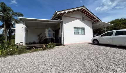 Casa à venda no bairro São Pedro em Guabiruba/SC