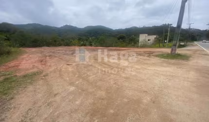 Terreno plano à venda no bairro Lombardia  em Nova Trento/SC