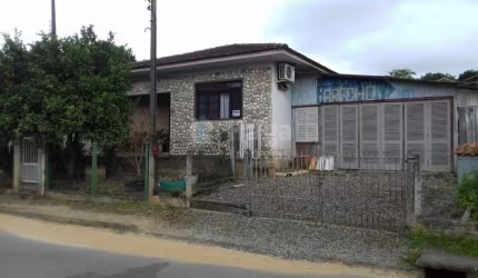 Casa à venda em Brusque/SC