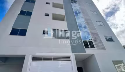 Apartamento à venda no bairro Azambuja em Brusque/SC