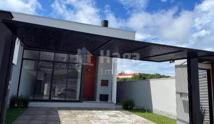 Casa a venda no bairro Limoeiro em Brusque/SC