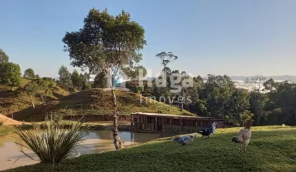 Chácara com casa mobiliada para alugar em Botuverá/SC.