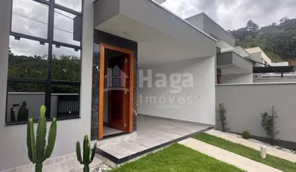 Casa à venda no bairro Águas Claras em Brusque/SC
