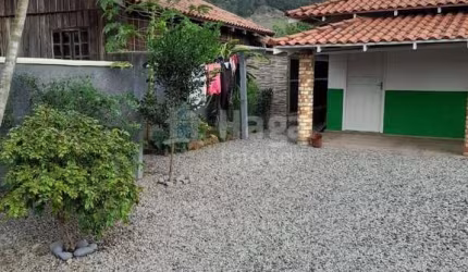 Casa Padrão à venda em Canelinha/SC