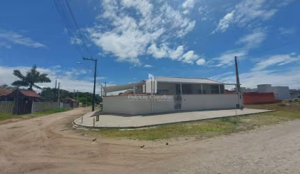 Casa nova 03 dormitórios ( 01 suíte) aceita financiamento bancário