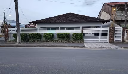 Casa/ Sobrado à venda  com 3 quarto(s)