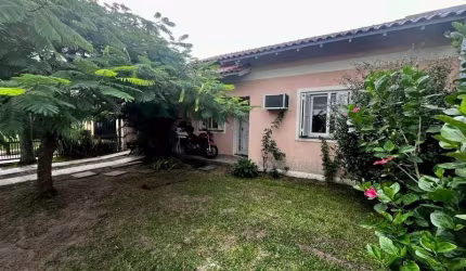 Casa com 3 quartos à venda na Glória, Osório  por R$ 450.000