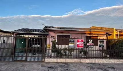 Casa com 3 quartos à venda na Glória, Osório  por R$ 490.000