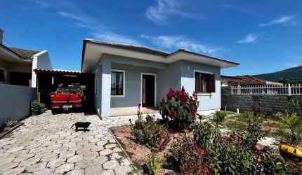 Casa com 2 quartos à venda na Glória, Osório  por R$ 700.000