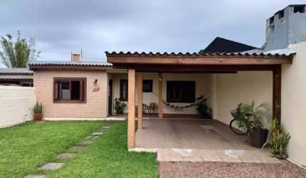 Casa com 2 quartos à venda na Glória, Osório  por R$ 480.000