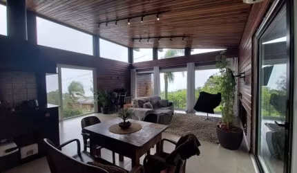 Casa alto padrão no Morro da Borussia