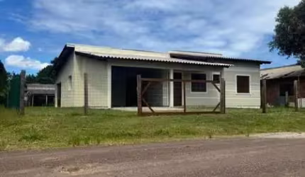 Casa com 2 quartos à venda no Serramar, Osório , 140 m2 por R$ 490.000