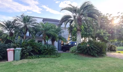 Casa em Condomínio Mobiliada e Decorada em Atlântida - Condomínio Bosques de Atlântida
