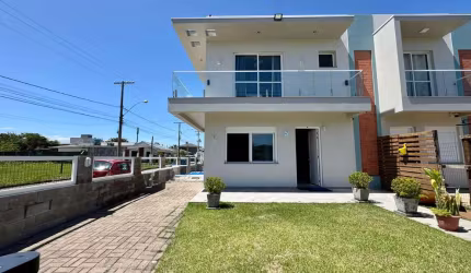 Casa em Xangri-lá: Mobiliada com Piscina e Churrasqueira - Venda