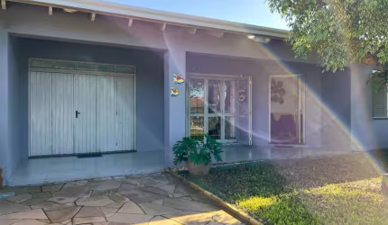 Casa com 3 quartos à venda na RUA STRAUS, 374, Arpoador, Xangri-Lá por R$ 950.000