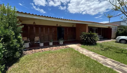 Casa com 4 quartos à venda na Avenida Jaçanã, 364, Atlântida, Xangri-Lá por R$ 1.190.000