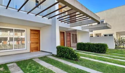 Casa em condomínio fechado com 2 quartos à venda na R. Roberto Carlos Wagner, 800, Zona Nova, Capão da Canoa por R$ 1.350.000