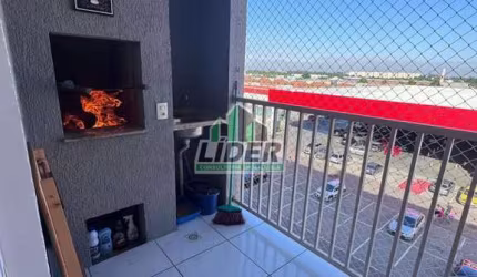 Apartamento de 2 dormitórios com sacada e churrasqueira