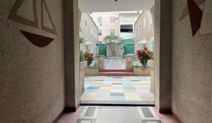 Apartamento tipo CASA na rua Marechal Jofre