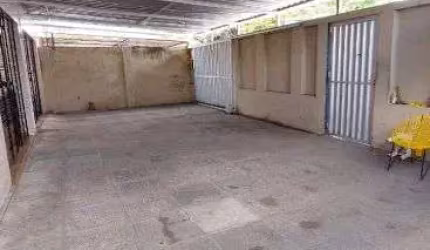 Imóvel para venda possui 444 metros quadrados com 3 quartos em Cordeiro - Recife - PE