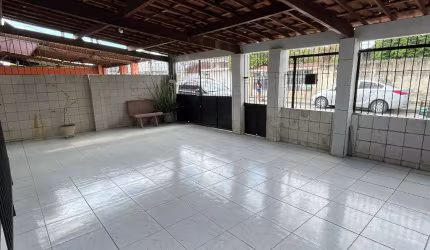 CASA NA ESTÂNCIA