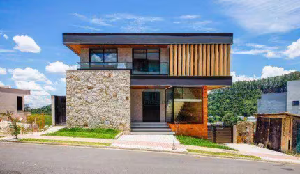 Casa com 3 quartos sendo 3 suítes  à venda, 450 m² por R$ 2.890.000 - Salvaterra - Juiz de Fora/MG