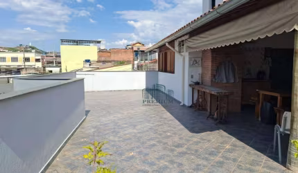 Excelente Casa com 3 quartos 2 escritórios reversiveis - Mundo Novo