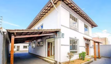 Casa 4 Quartos , 4 banheiros e Área Gourmet