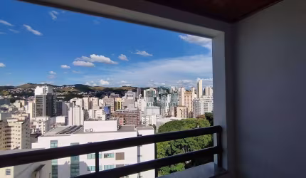 2 Quartos com varanda e 1 vaga- Paineiras