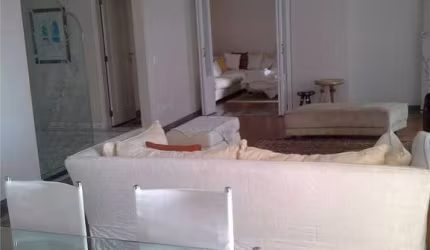 Apartamento residencial à venda, Vila Nova Conceição, São Paulo - AP1620.