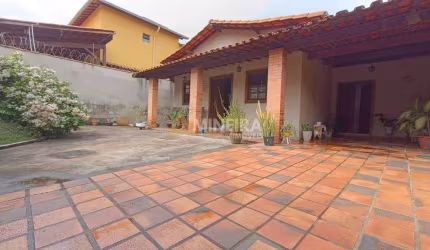 Casa a venda 3 Quartos c/ suíte - 360mt² - Bairro Havaí - BH