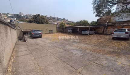 Casa com 3 Quartos e 3 banheiros à Venda, 120 m² por R$ 1.100.000 Havaí - Belo Horizonte