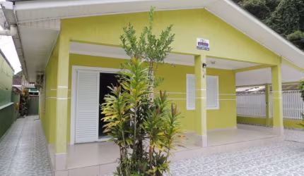 ÓTIMA RESIDENCIA COM POSSIBILIDADE DE RENDA!!!!