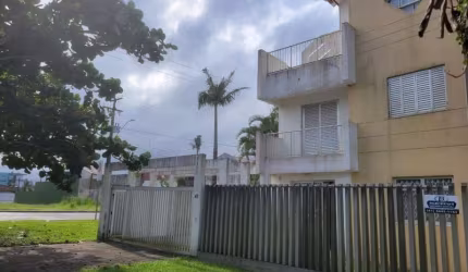 ÓTIMO SOBRADO TRIPLEX COM VISTA DO MAR