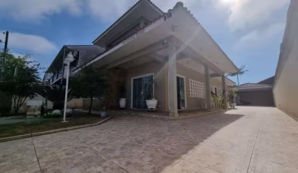 ÓTIMA RESIDÊNCIA PERTINHO DA PRAIA
