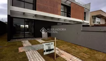 Casa com 3 quartos à venda na Rua Valmor Della Giustina, 1, Ingleses, Florianópolis, 201 m2 por R$ 1.350.000