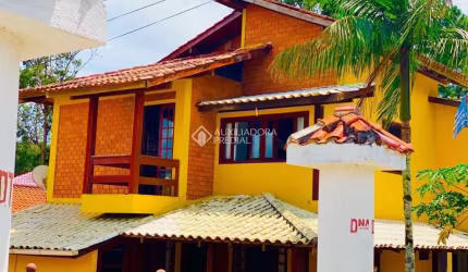Casa com 7 quartos à venda na Rodovia Baldicero Filomeno, 12954, Ribeirão da Ilha, Florianópolis, 257 m2 por R$ 2.000.000