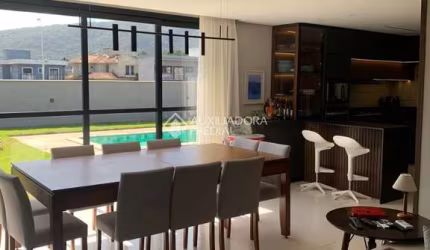 Casa em condomínio fechado com 4 quartos à venda na Avenida Red Park, 980, São João do Rio Vermelho, Florianópolis, 275 m2 por R$ 2.385.000