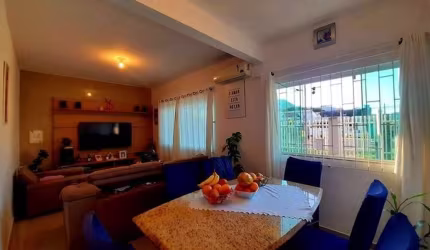 Casa com 3 quartos à venda na Cravo e Canela, 1510, São João do Rio Vermelho, Florianópolis, 165 m2 por R$ 620.000