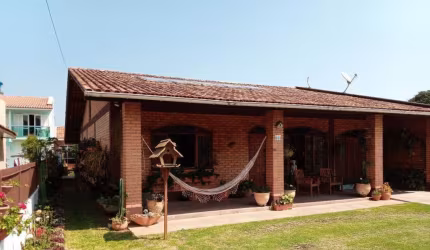 Casa com 3 quartos à venda na Rua Leonel Pereira, 654, Cachoeira do Bom Jesus, Florianópolis, 588 m2 por R$ 2.300.000