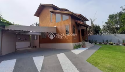 Casa com 3 quartos à venda na Recanto das Borboletas, 4008, Vargem do Bom Jesus, Florianópolis, 150 m2 por R$ 680.000