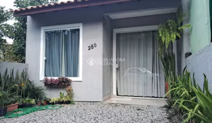 Casa com 2 quartos à venda na Servidão Thomazia Rita da Silveira, 280, São João do Rio Vermelho, Florianópolis, 45 m2 por R$ 285.000