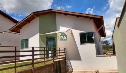 Casa com 3 quartos à venda no Loteamento Residencial Tiradentes, Poços de Caldas  por R$ 464.000