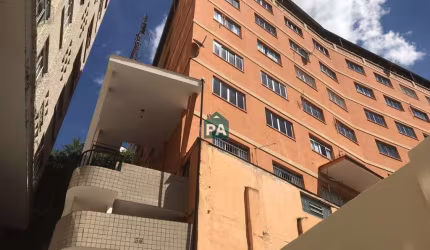 Kitnet / Stúdio à venda no Centro, Poços de Caldas  por R$ 120.000