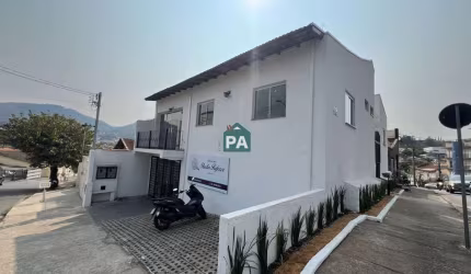 Casa comercial à venda no Jardim Country Club, Poços de Caldas  por R$ 1.300.000